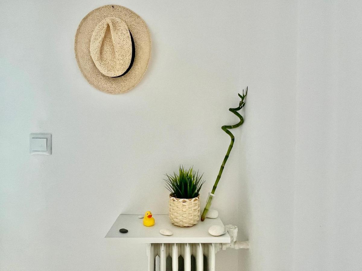 B&B Boutique Two Bedrooms Apartments Αθήνα Εξωτερικό φωτογραφία